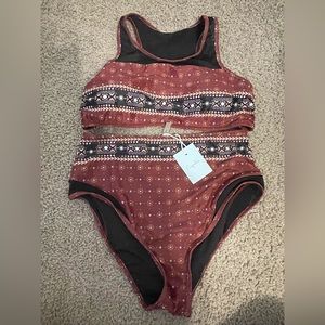 Women’s two piece swimsuit bikini L NWT cupshe